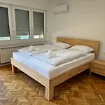 Air Urban Ilidza Free Parking And Near Airport Апартаменты *