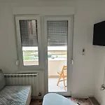 Air Urban Ilidza Free Parking And Near Airport Apartment *