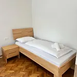Air Urban Ilidza Free Parking And Near Airport Апартаменты