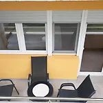 Air Urban Ilidza Free Parking And Near Airport Apartment