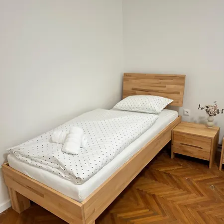 Air Urban Ilidza Free Parking And Near Airport *