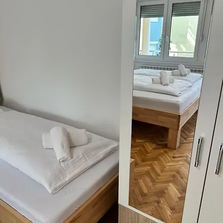 Air Urban Ilidza Free Parking And Near Airport Appartamento *