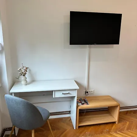 Air Urban Ilidza Free Parking And Near Airport *