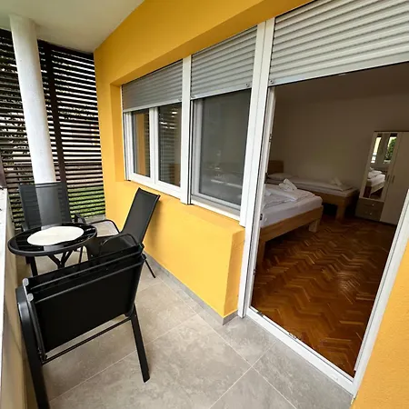 Air Urban Ilidza Free Parking And Near Airport Apartamento *