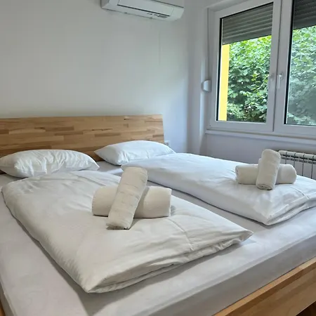 Air Urban Ilidza Free Parking And Near Airport Appartamento