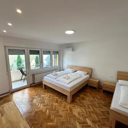 Air Urban Ilidza Free Parking And Near Airport Apartamento