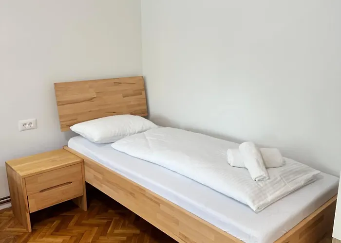 Air Urban Ilidza Free Parking And Near Airport 公寓