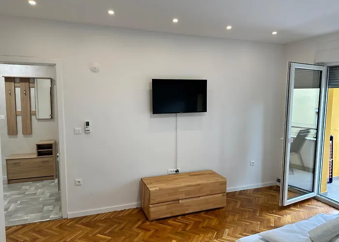 公寓 Air Urban Ilidza Free Parking And Near Airport *