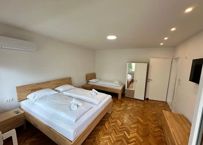 Air Urban Ilidza Free Parking And Near Airport 塞拉耶佛