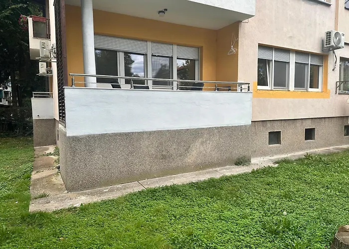 Air Urban Ilidza Free Parking And Near Airport 公寓