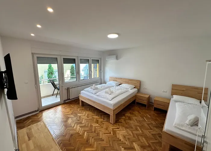 Air Urban Ilidza Free Parking And Near Airport 公寓