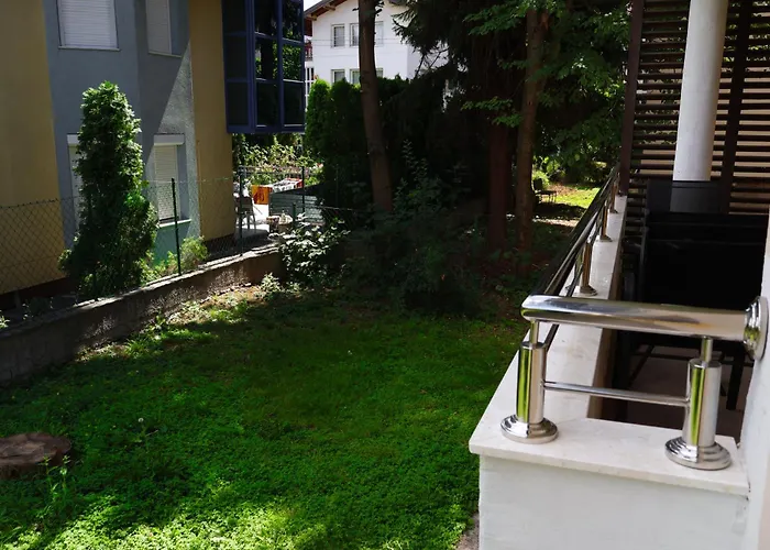 Air Urban Ilidza Free Parking And Near Airport * 塞拉耶佛